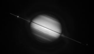 Чому інколи кільця Сатурна зникають