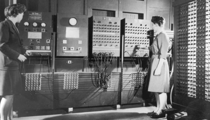 Історія комп'ютера - ENIAC / Photo: https://nano.komputronik.pl/n/pierwszy-komputer-na-swiecie-kiedy-powstal/